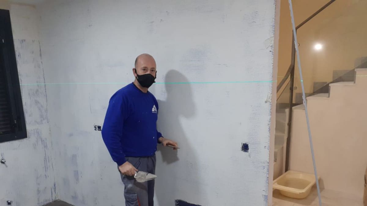 Un día con... José Raúl, albañil de Puertollano