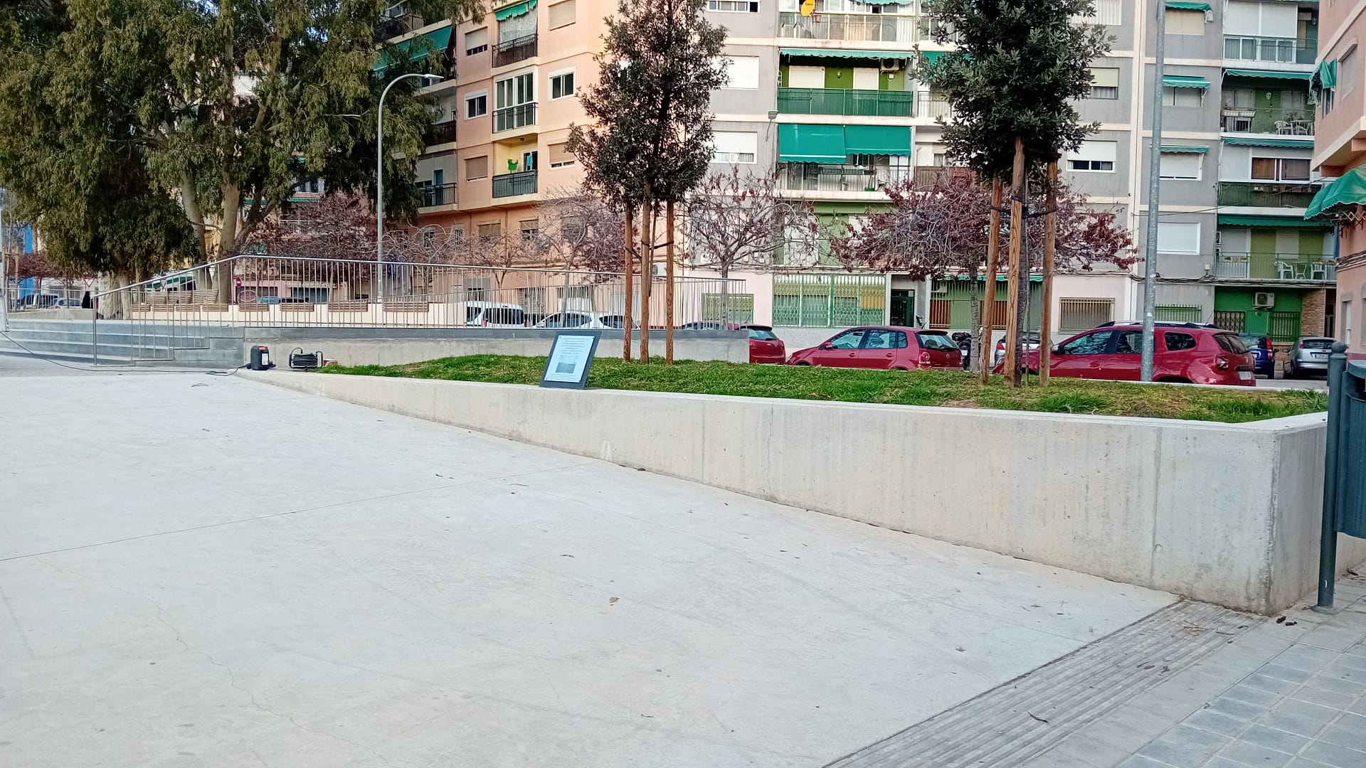 Placa en recuerdo del Estadio Bardín