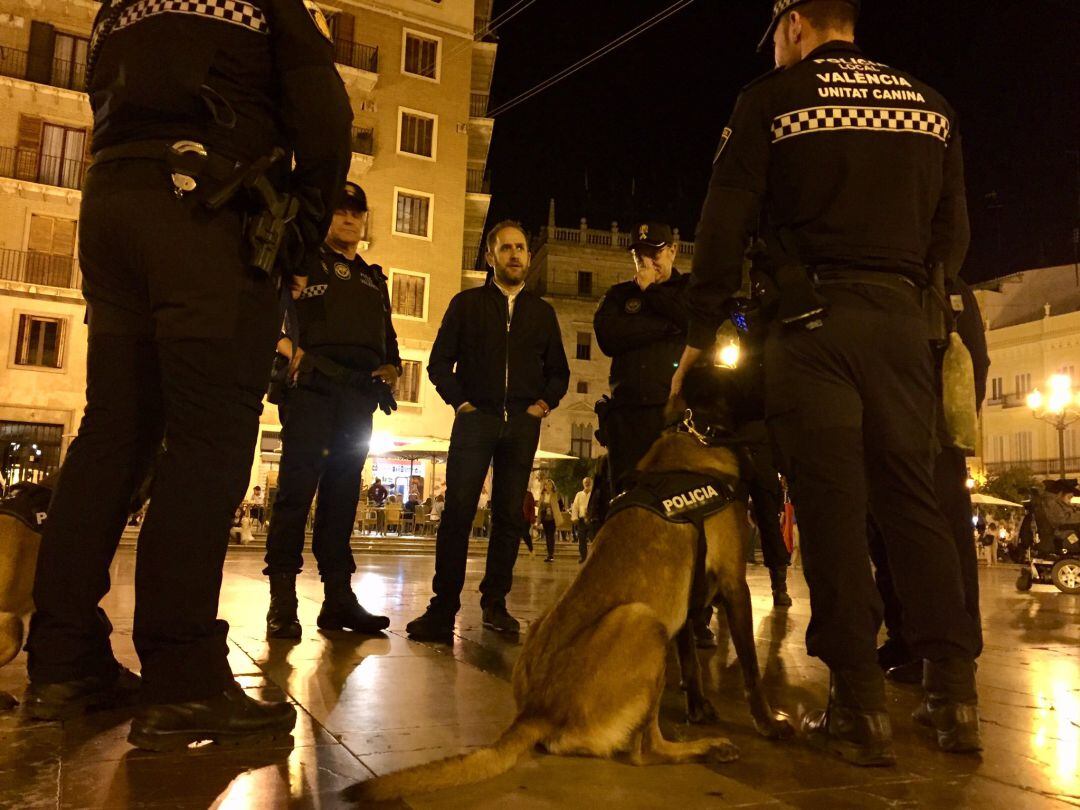 El concejal de Protección Ciudadana, Aarón Cano, supervisó el dispositivo especial preparado para la noche de Halloween