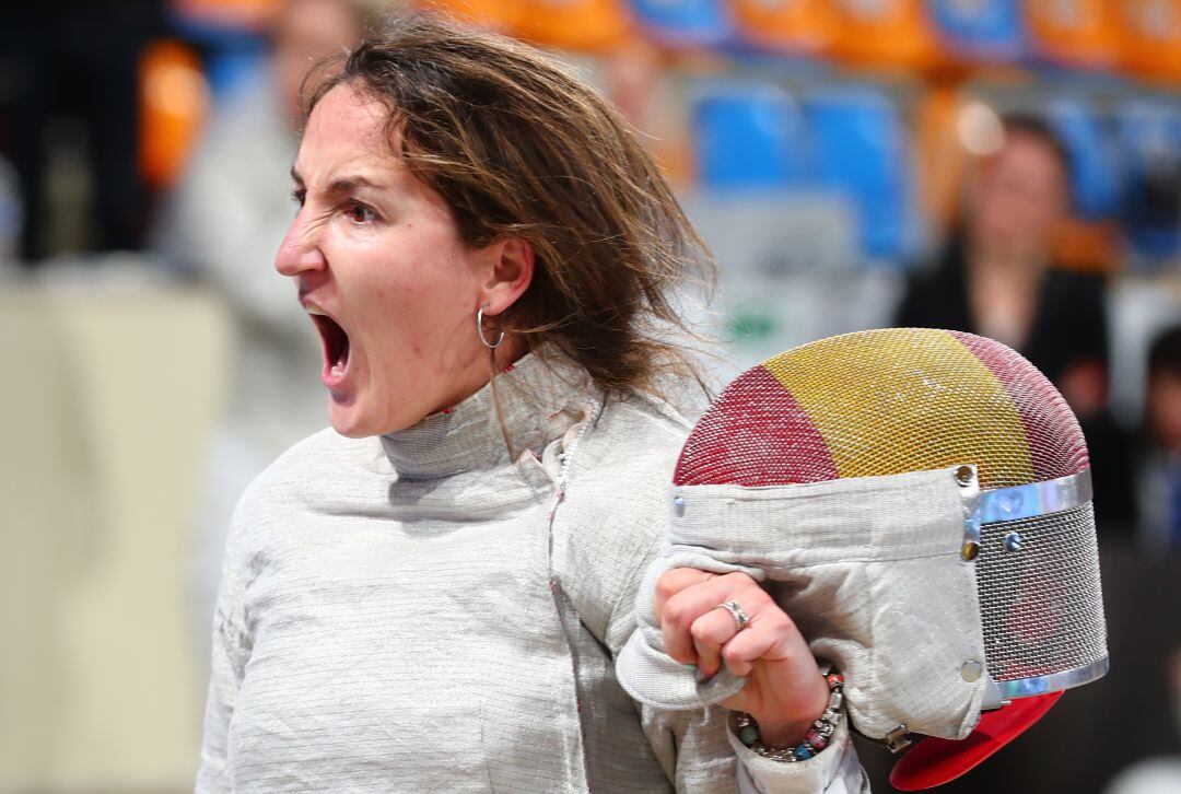 La tiradora del C. Esgrima Leganés Lucía Martín-Portugués durante la prueba de la Copa del Mundo celebrada este fin de semana en Orleans.