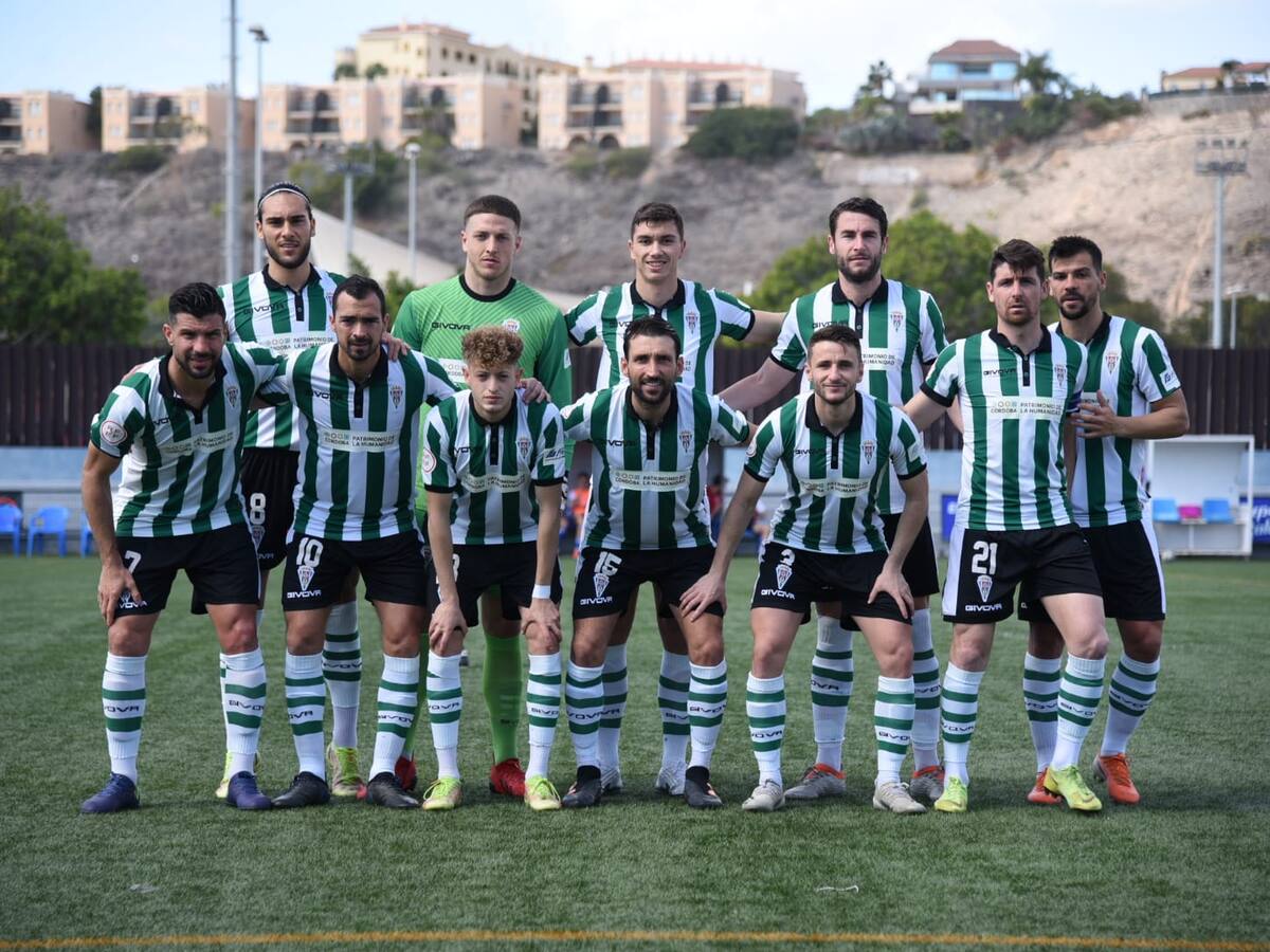 El Córdoba CF rompe la sequía de victorias en Canarias y golea 0-3 al San Fernando
