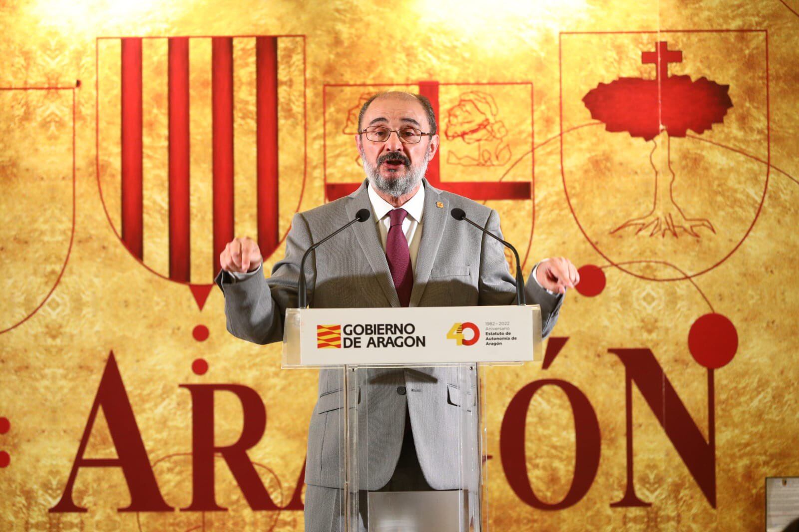 El presidente de Aragón, Javier Lambán, durante el acto institucional del Día de Aragón en Huesca