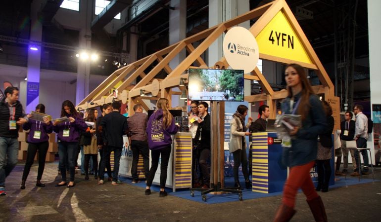 Los stands del 4YFN, espacio para las ‘startups’ dentro del Mobile World Congress de Barcelona