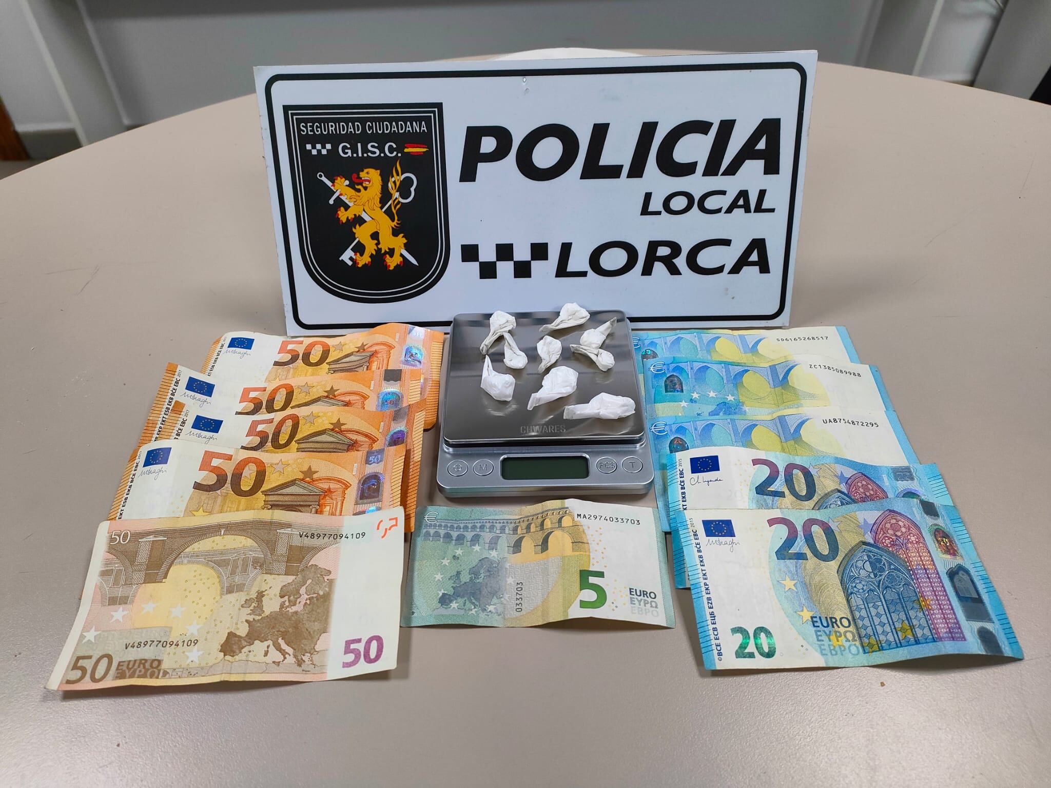 Detenido en Lorca tras intervenirle ocho papelinas de cocaína