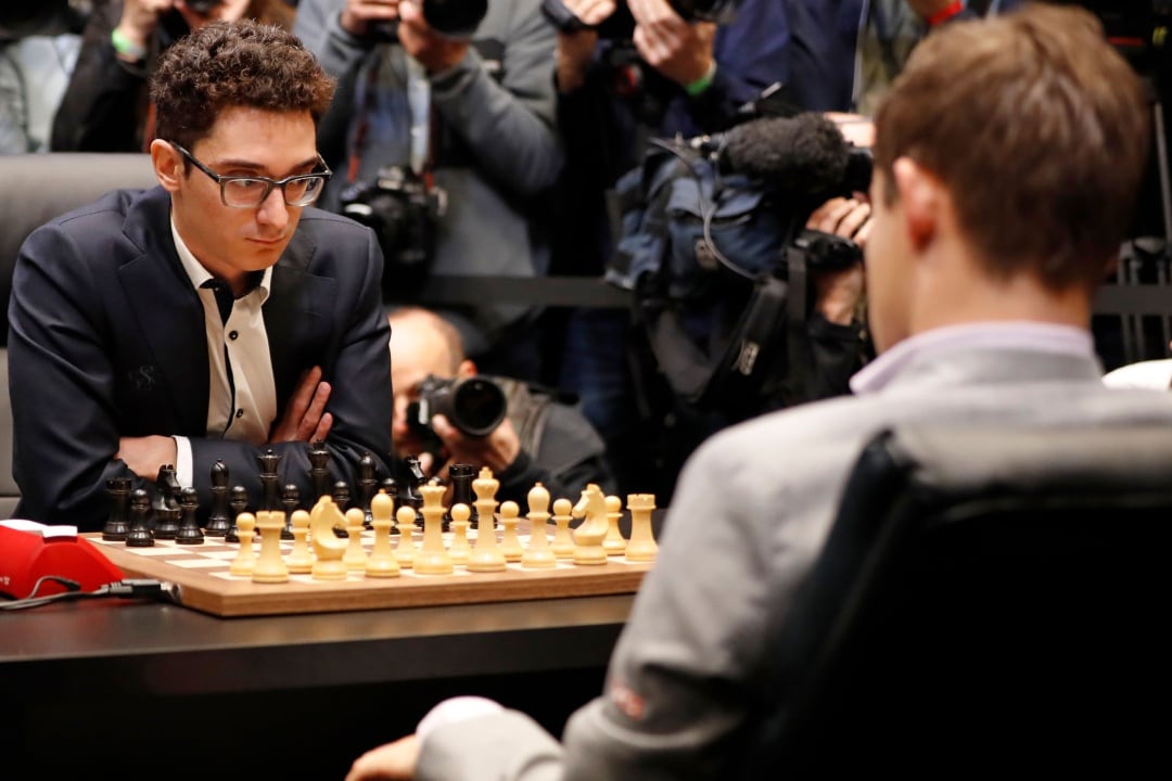 Fabio Caruana y Magnus Carlsen se enfrentan en el desempate del Campeonato del Mundo de 2018