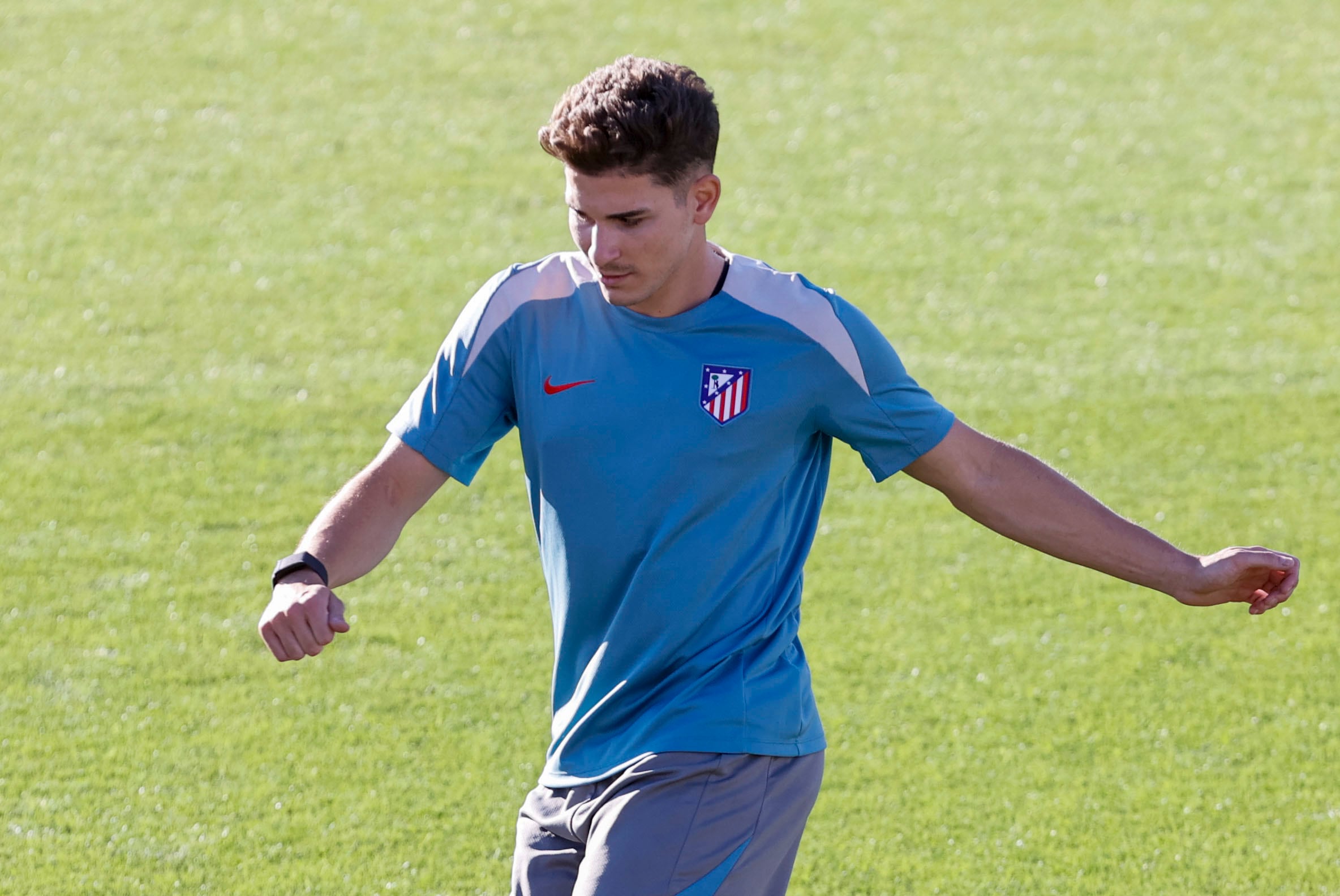 Julián Álvarez, durante el entrenamiento con el Atlético de Madrid