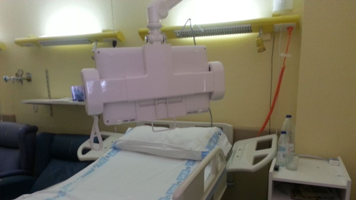 Camas que no caben en las habitaciones del Hospital