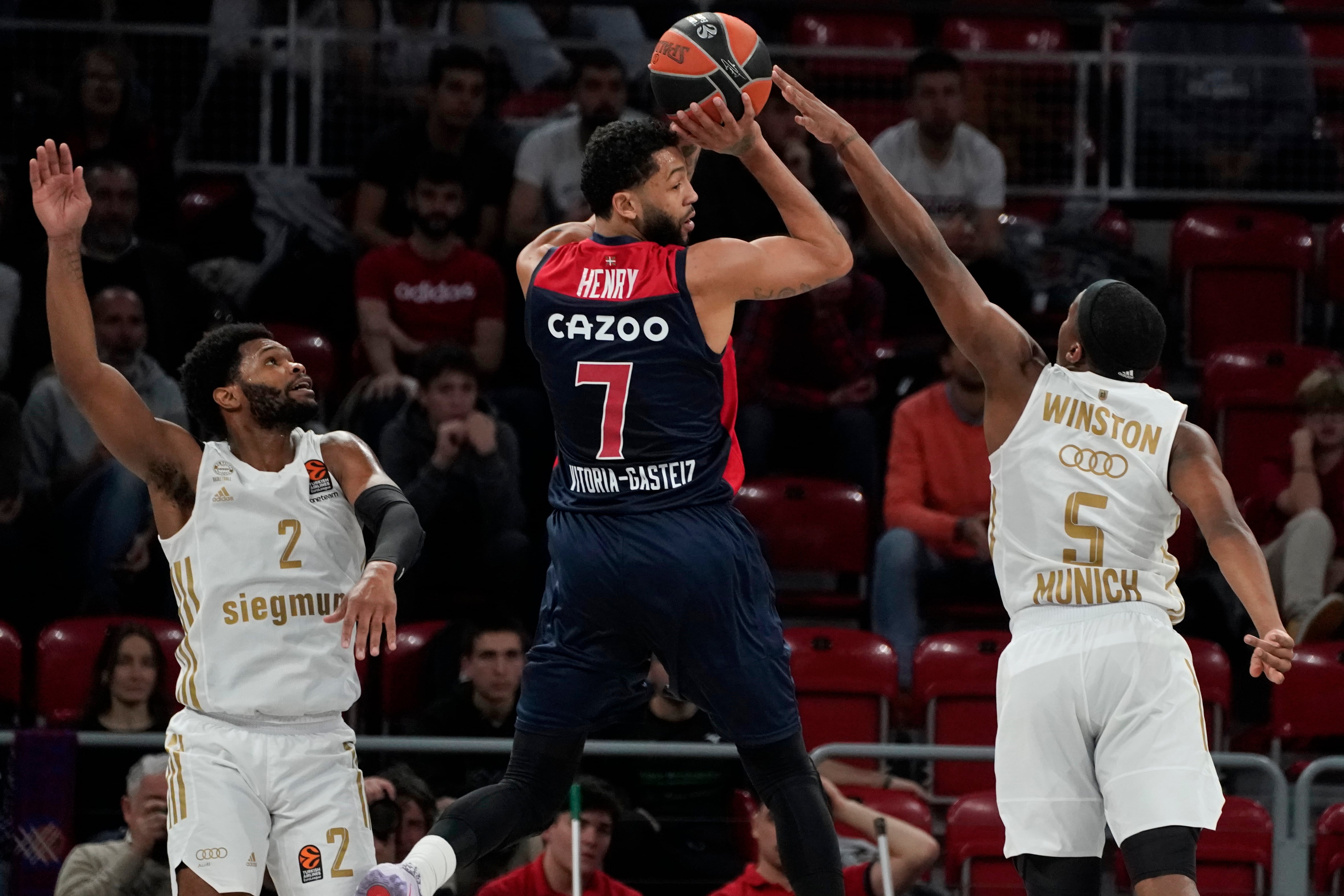 Pierria Henry durante el partido correspondiente a la duodécima jornada de la Euroliga