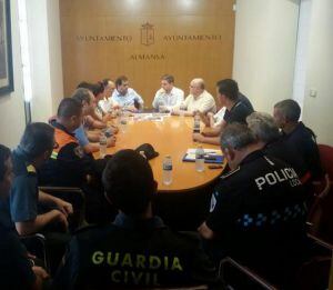 Reunión de trabajo entre Ayuntamiento, Diputación, Junta y fuerzas y cuerpos de seguridad