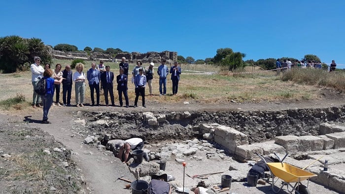 Las últimas excavaciones en Baelo Claudia sacan a la luz un mausoleo destruido por un seísmo en el siglo IV