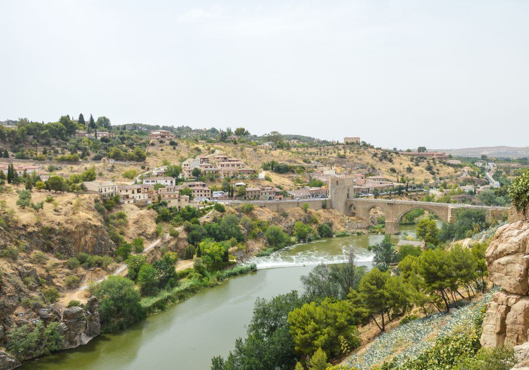 Río Tajo a su paso por Toledo