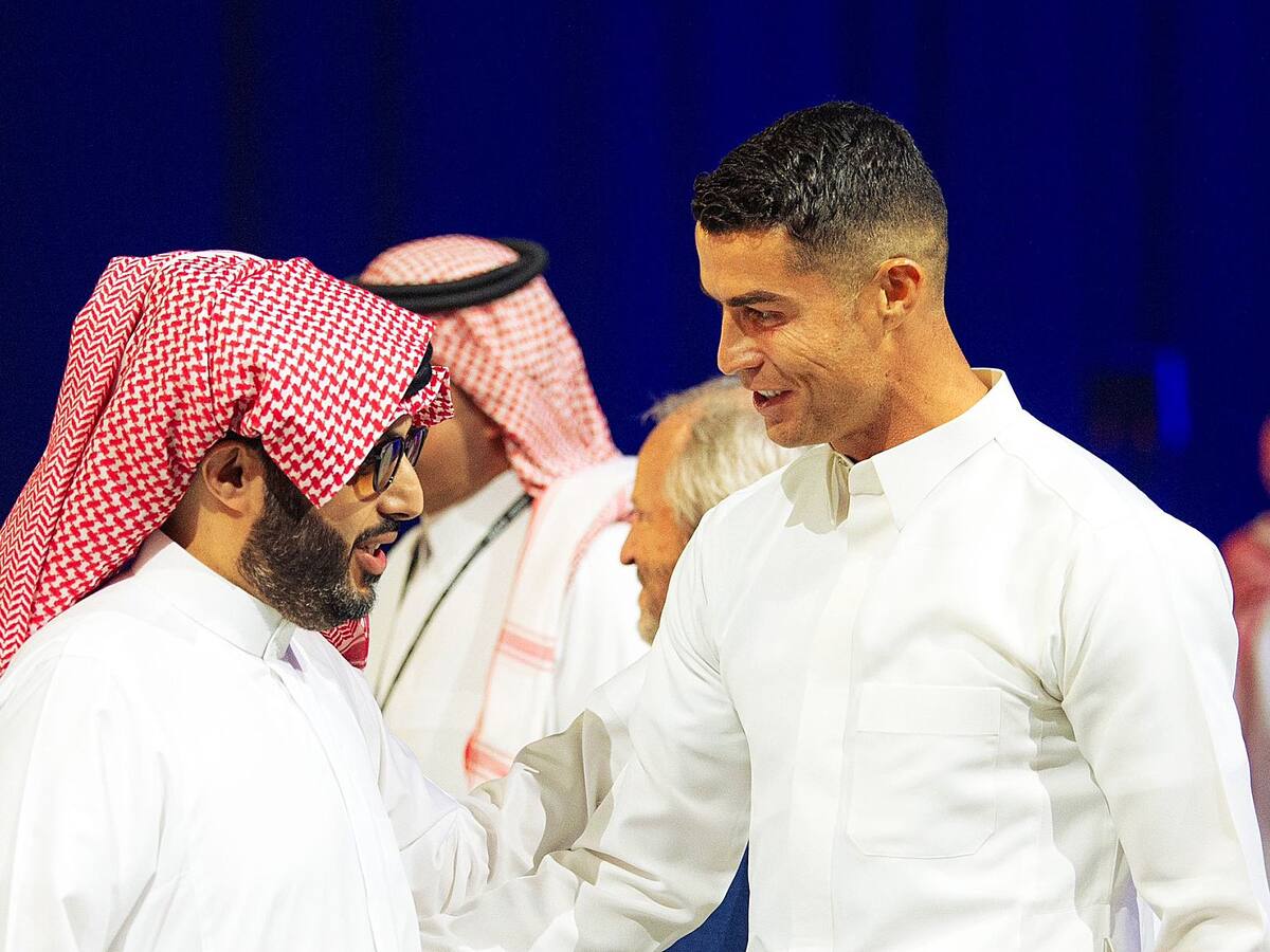 Cristiano Ronaldo con el presidente del Almería
