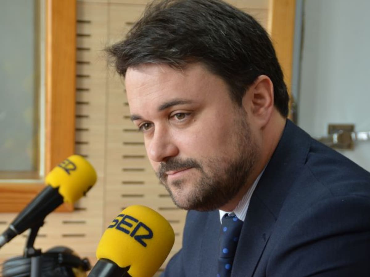 Asier Antona: "El Gobierno de Paulino Rivero recuerda a Venezuela o Cuba"