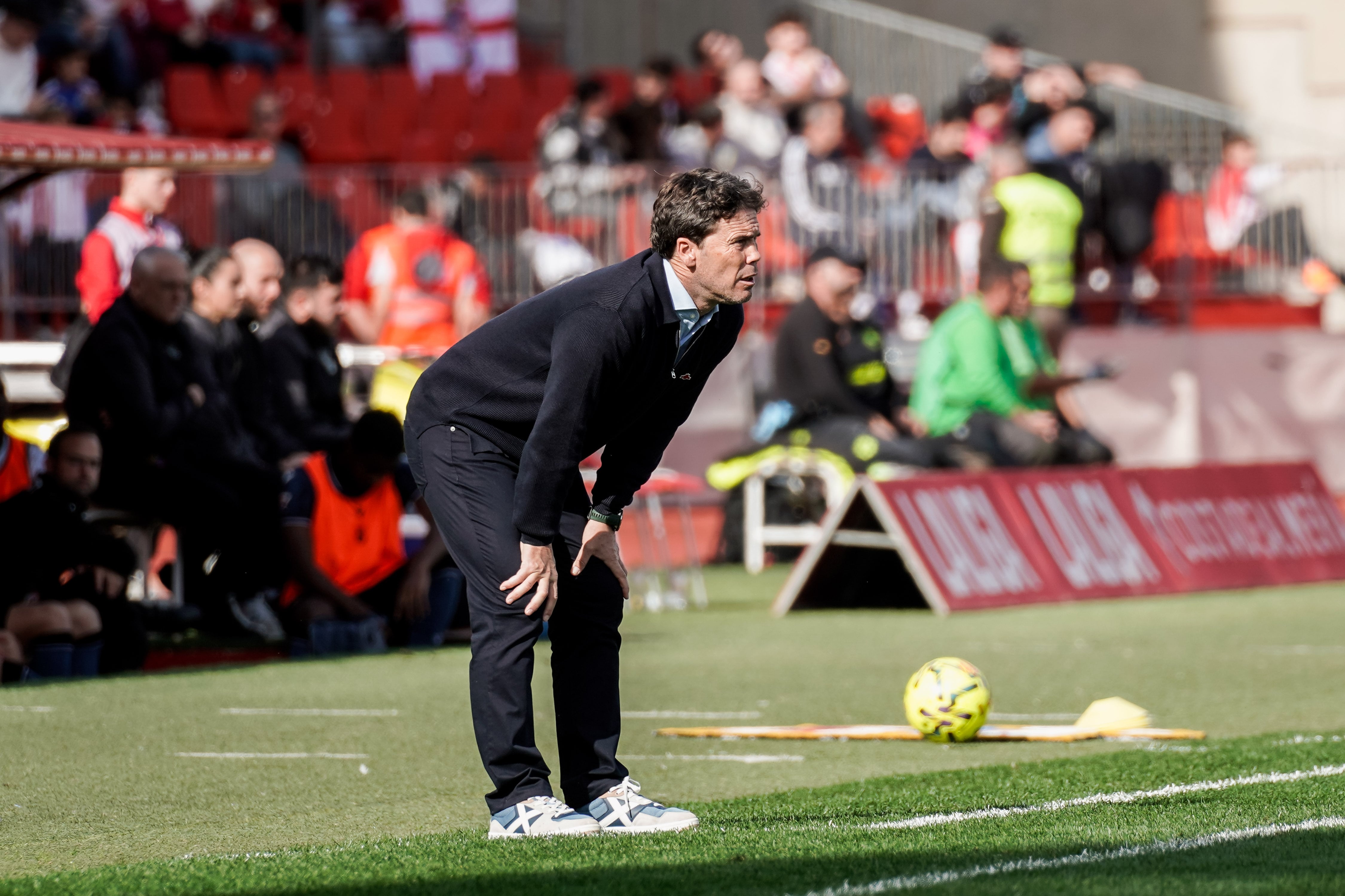 El entrenador era sometido a juicio por los seguidores del Almería.