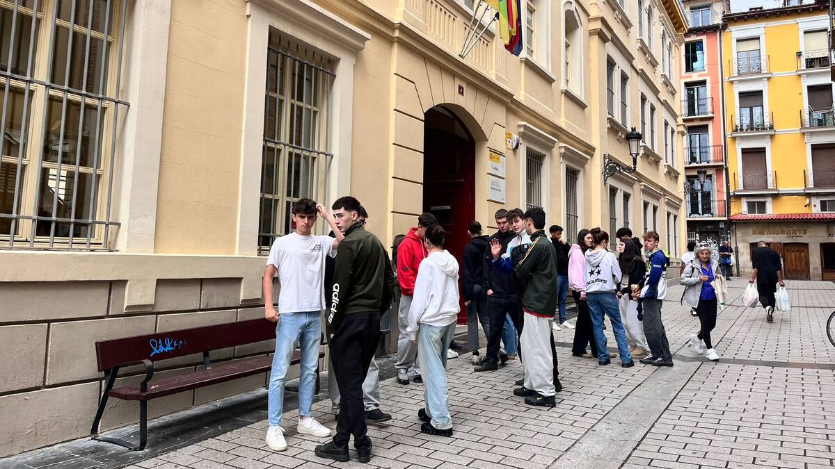 Nervios y confianza entre los estudiantes que comienzan este martes la PAU