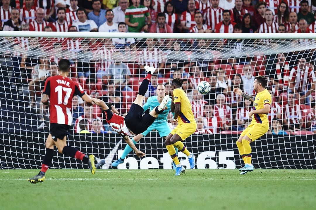 Aduriz decide el primer partido de LaLiga con un brillante gesto técnico