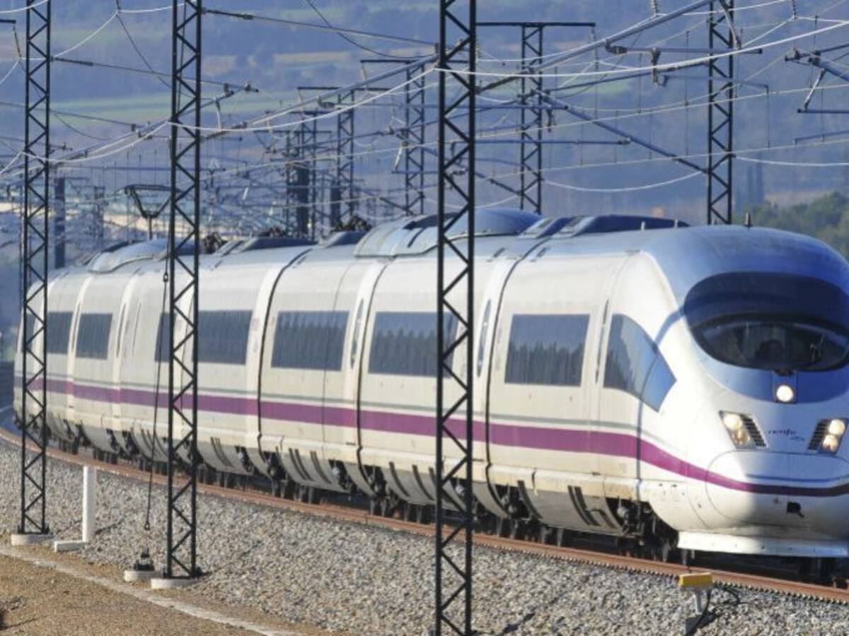 Piden a Fomento que agilice las obras del AVE