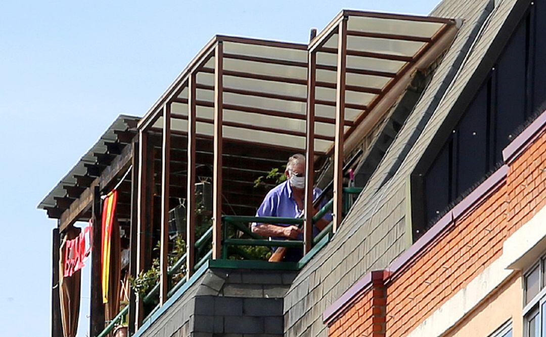 Imagen del hombre que se encerró con una escopeta el pasado domingo en el barrio de las Delicias