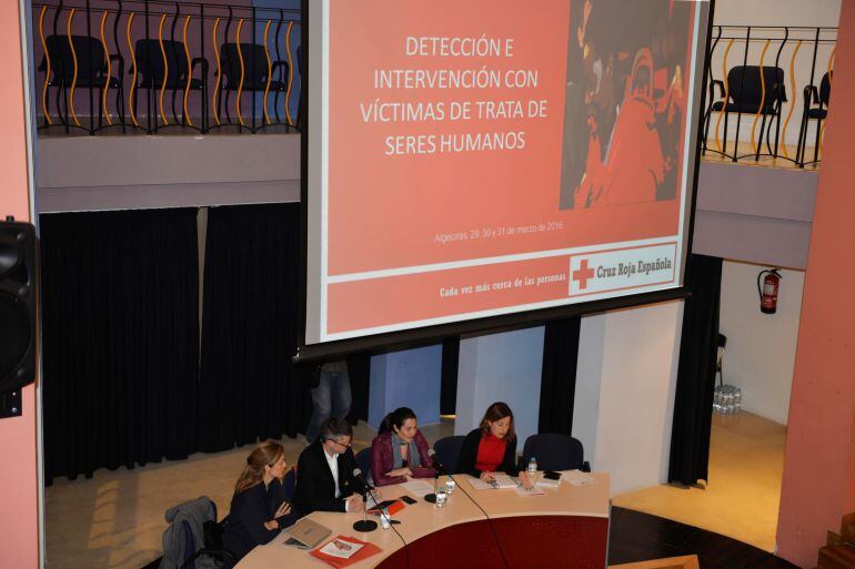 Jornadas &quot; Detección e intervención con víctimas de trata de seres humanos&quot;.