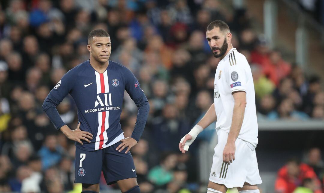 Mbappé y Benzema, en un partido entre el PSG y el Real Madrid.