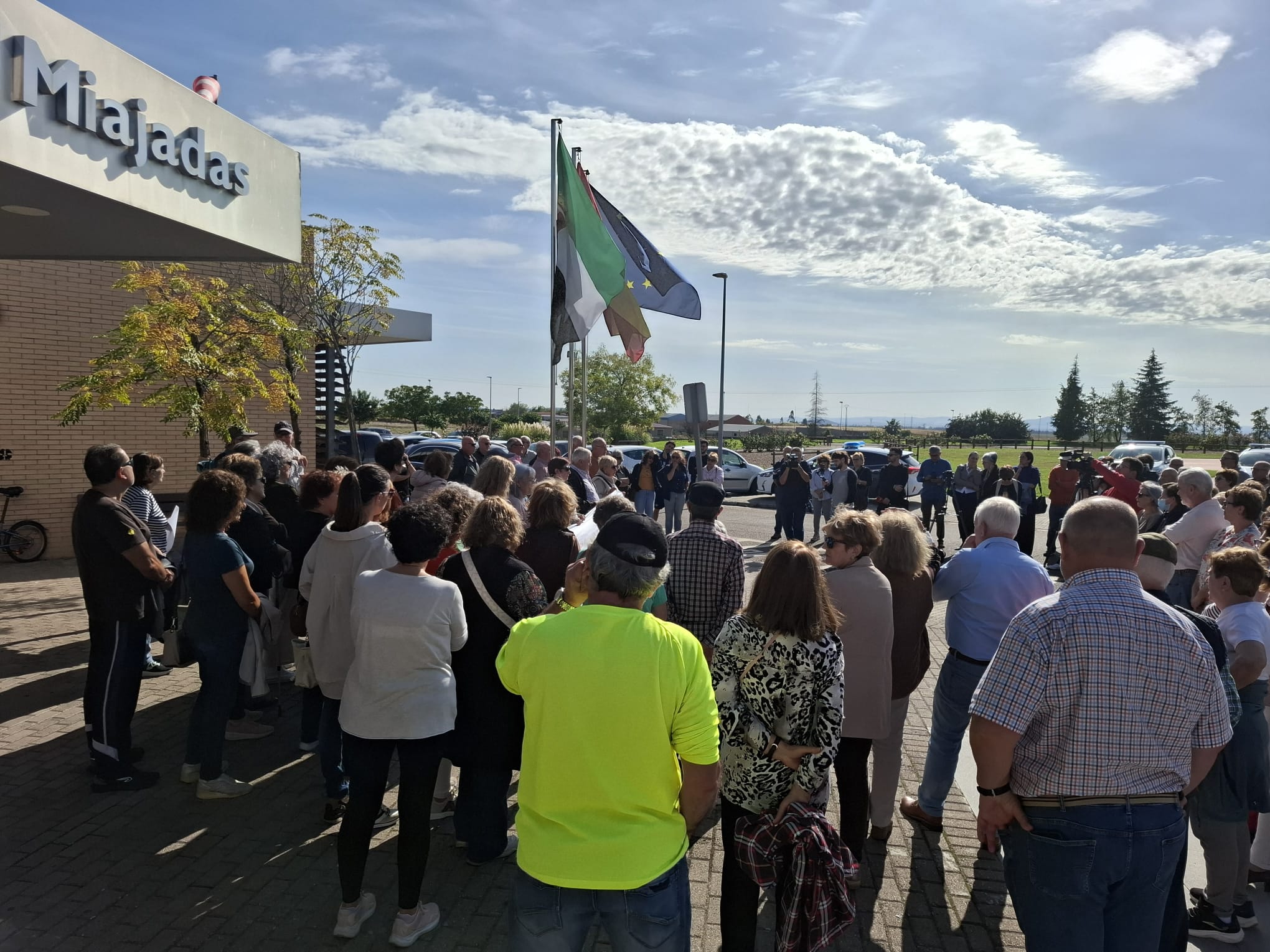 Vecinos de la Zona de Salud de Miajadas se movilizan ante el aumento de las listas de espera