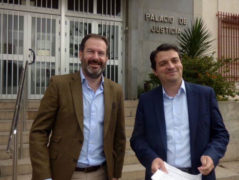 Adolfo Molina y José María Bellido, en los juzgados.