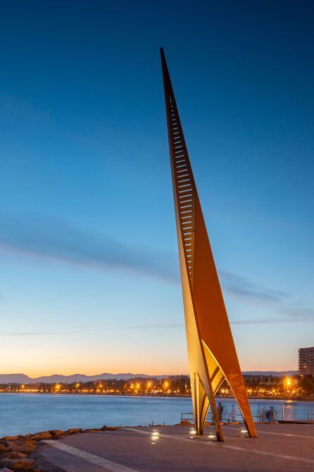 Descubrid la magia de esta relación única gracias a los miradores de Salou