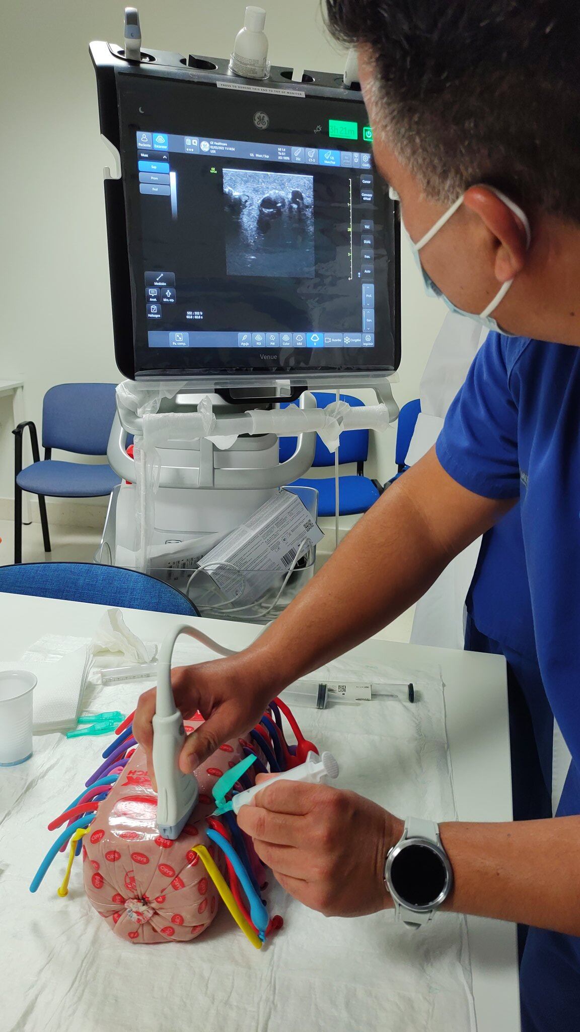 Prácticas con una pieza de jamón cocido