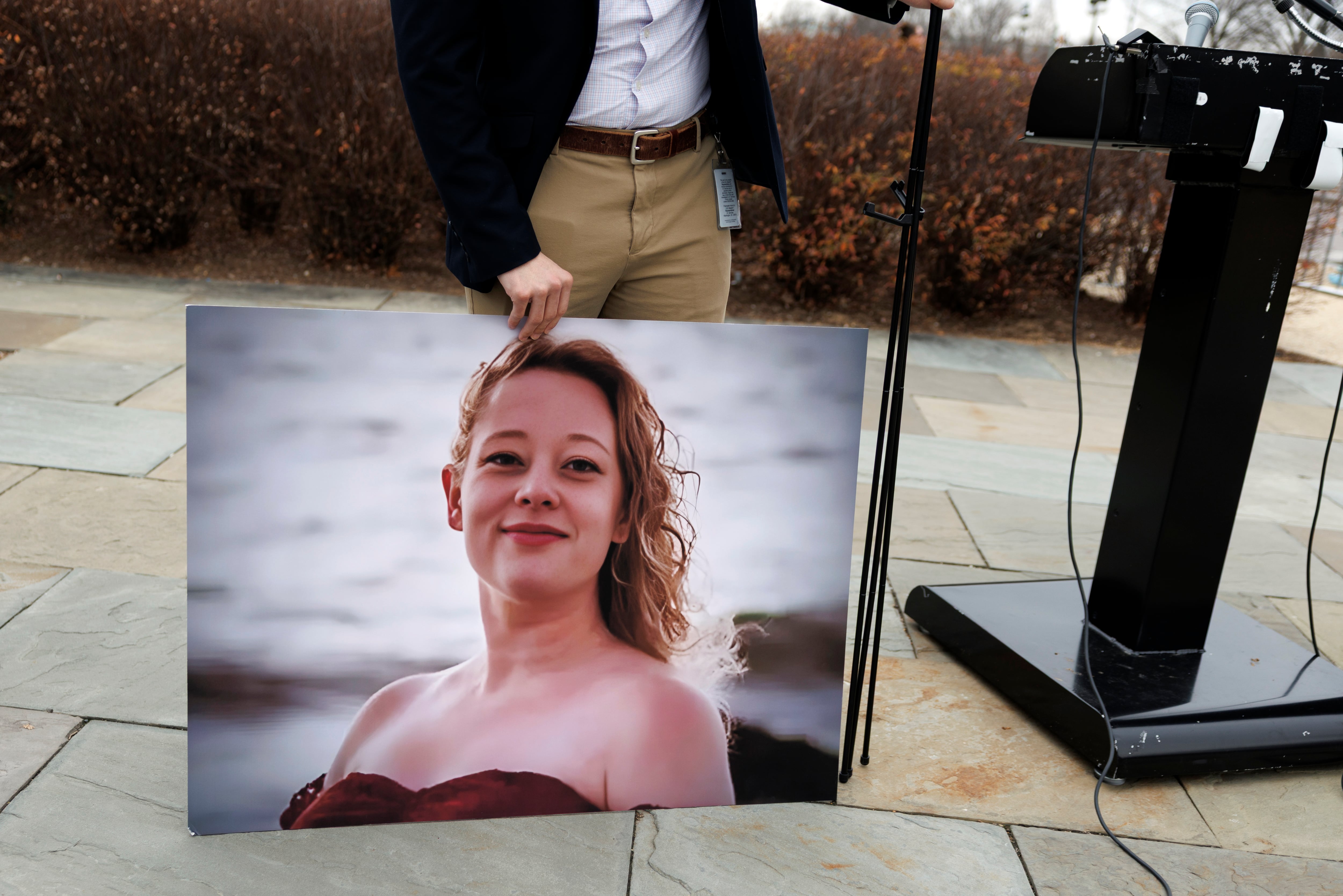 El fiscal general adjunto de EEUU rechaza investigar la muerte de Renee Good y defiende que el agente actuó en defensa propia