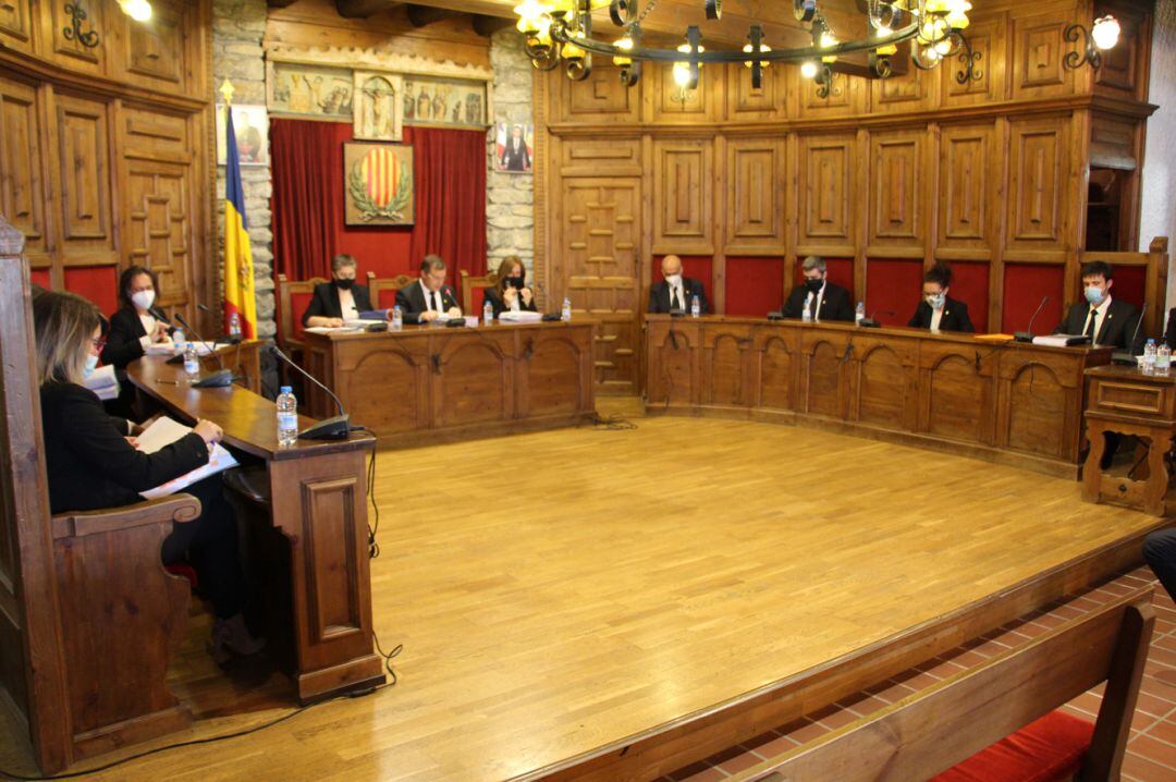 Un moment de la sessió de consell de comú de Sant Julià de Lòria.