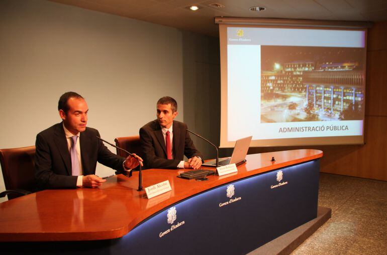 El ministre Jordi Alcobé i el secretari d'Estat d'Administració Pública