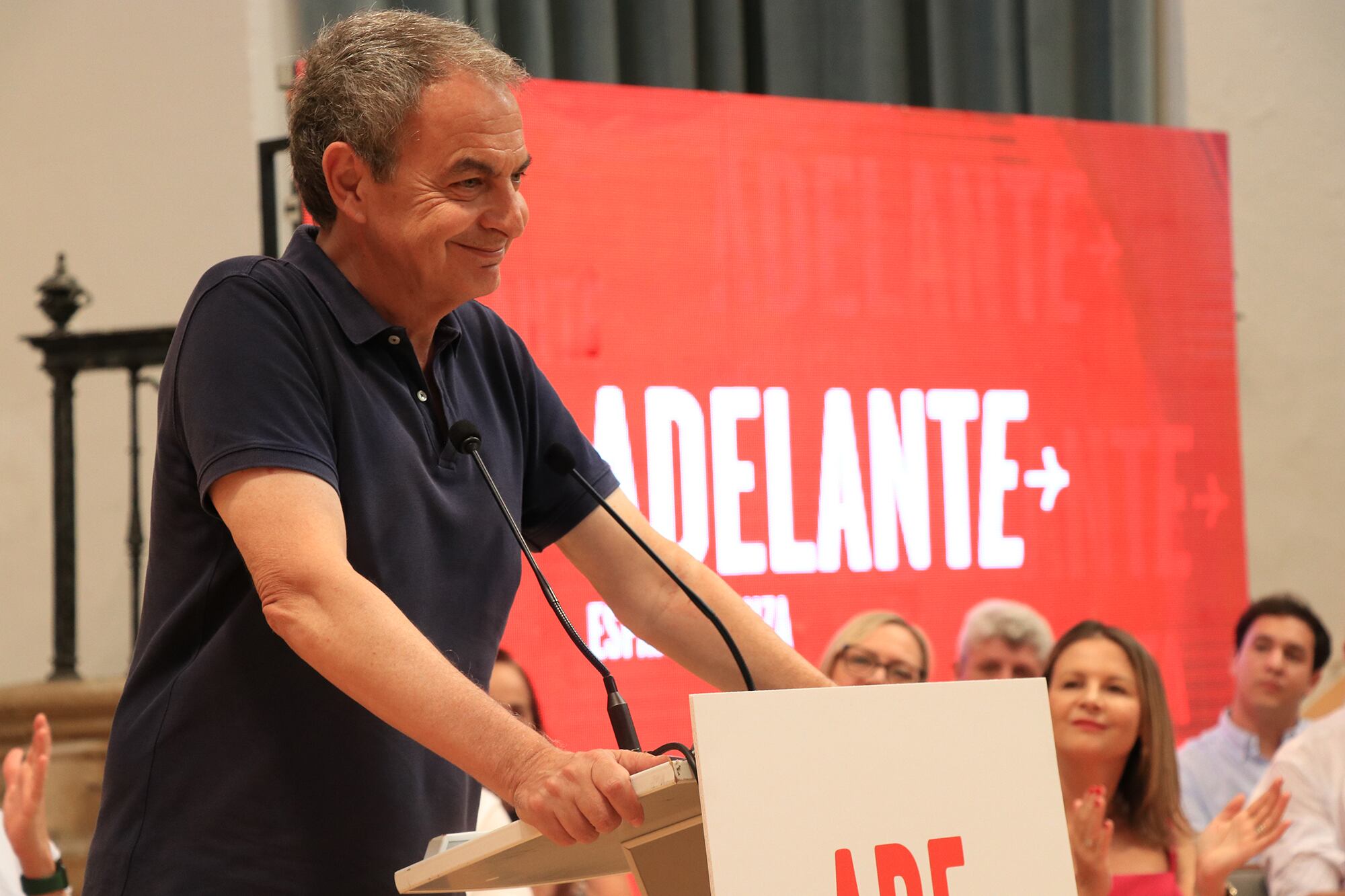 José Luis Rodríguez Zapatero en un acto de campaña del PSOE en Úbeda (Jaén)