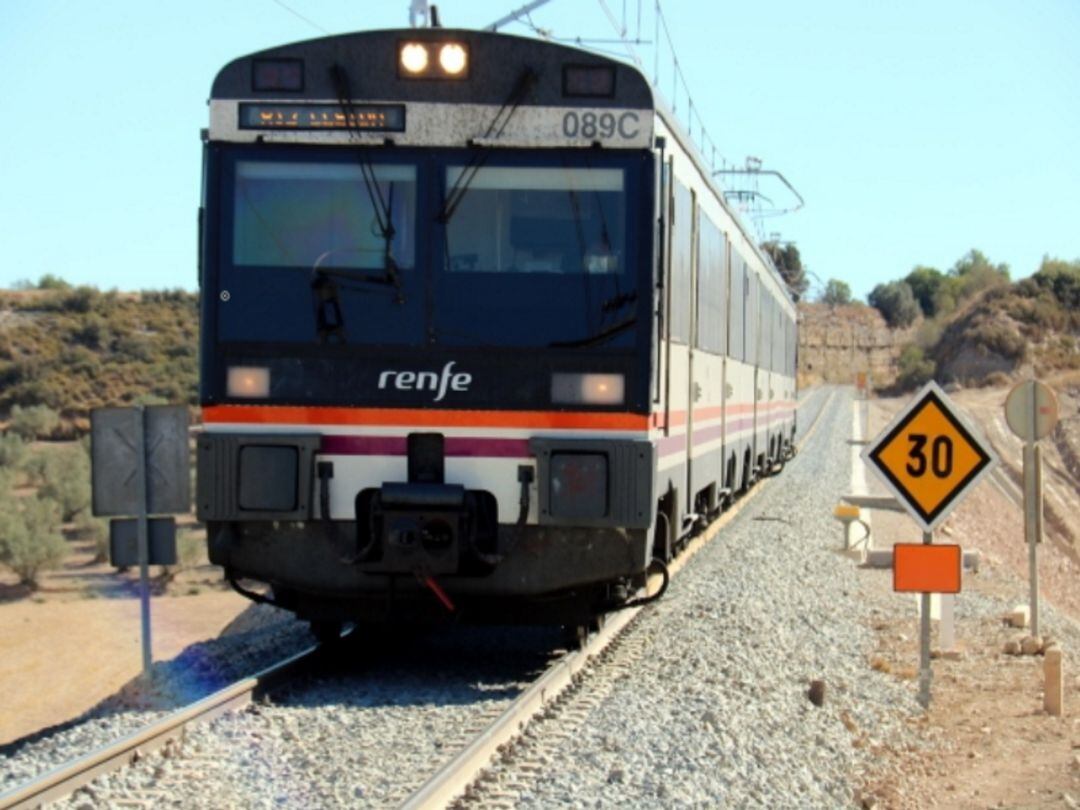 Un servei de la línia de Manresa, en una foto d'arxiu.