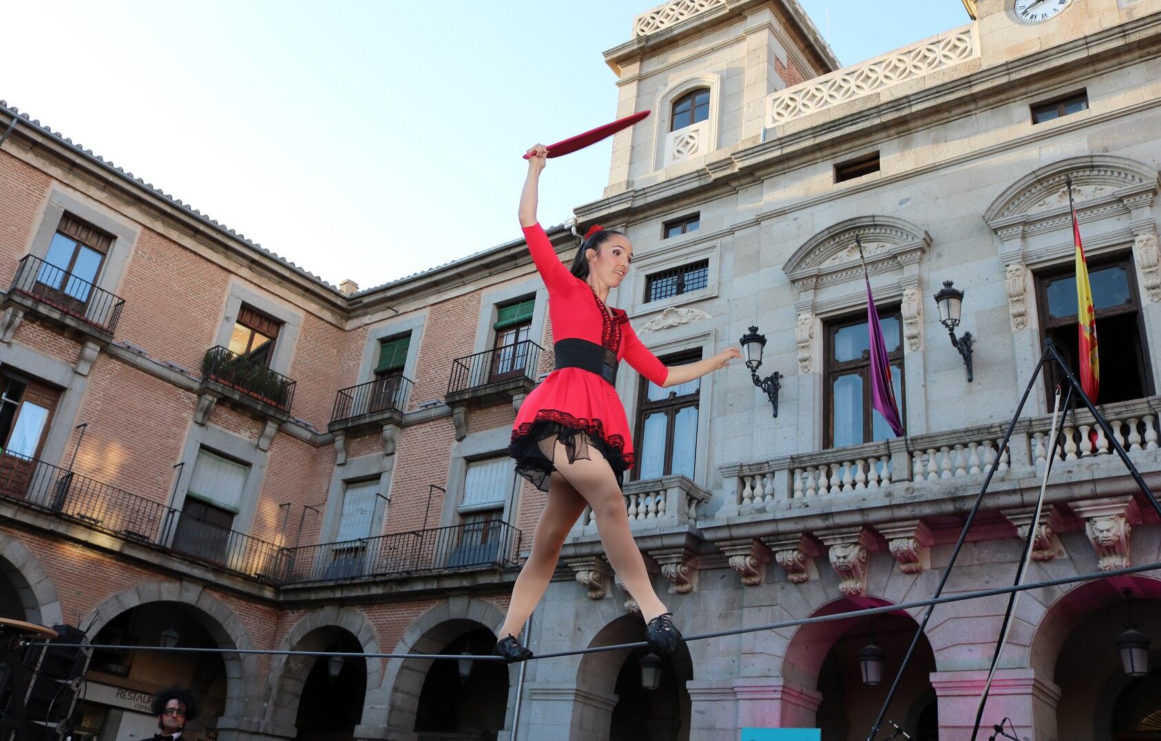 Funambulismo, trapecio estático y cuerda aérea han sido algunas de las disciplinas que se han visto en la primera gala de la X edición de Cir&Co