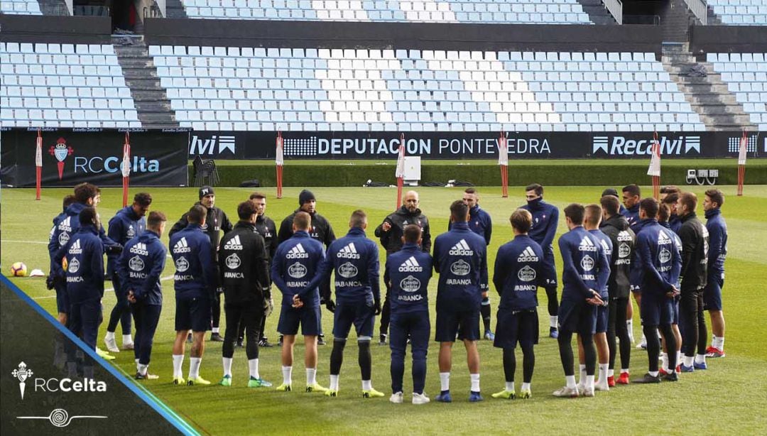 Miguel Cardoso durante un entrenamiento en Balaídos