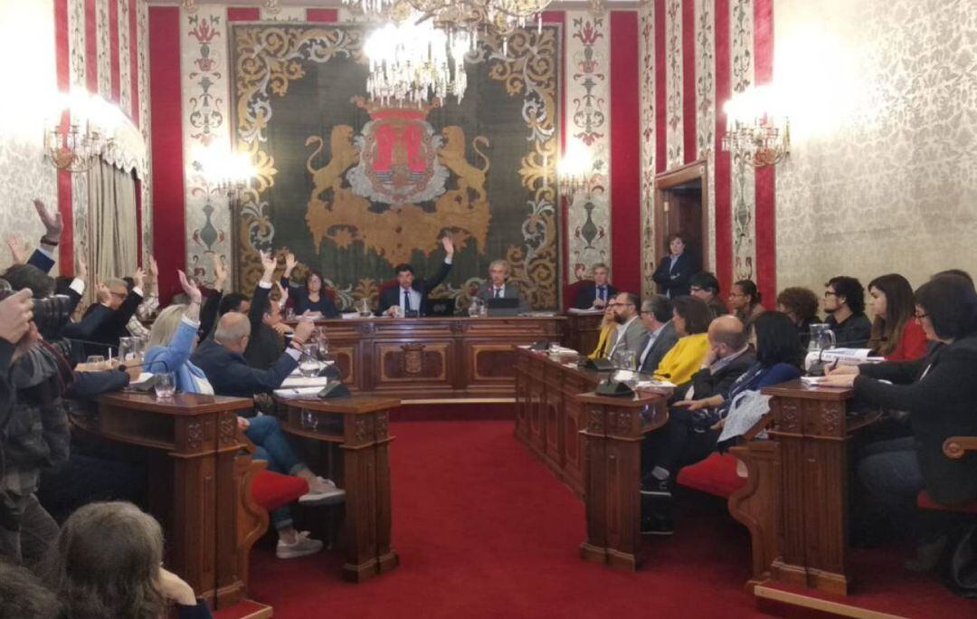 Pleno de aprobación inicial de los presupuestos para 2019 en el Ayuntamiento de Alicante