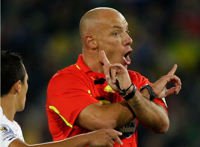 El árbitro Howard Webb pitará el Holanda-España