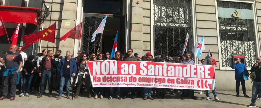 Concentración de la CIG ante el Santander