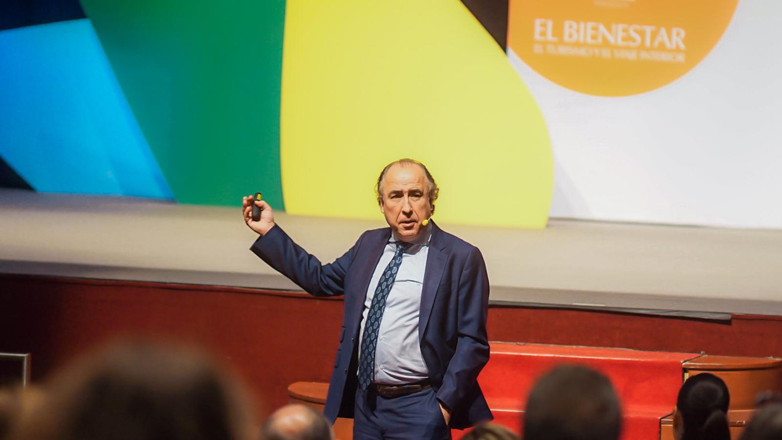 Emilio Duró ha cerrado el Congreso del Bienestar &#039;El turismo y el viaje interior&#039; de Gandia