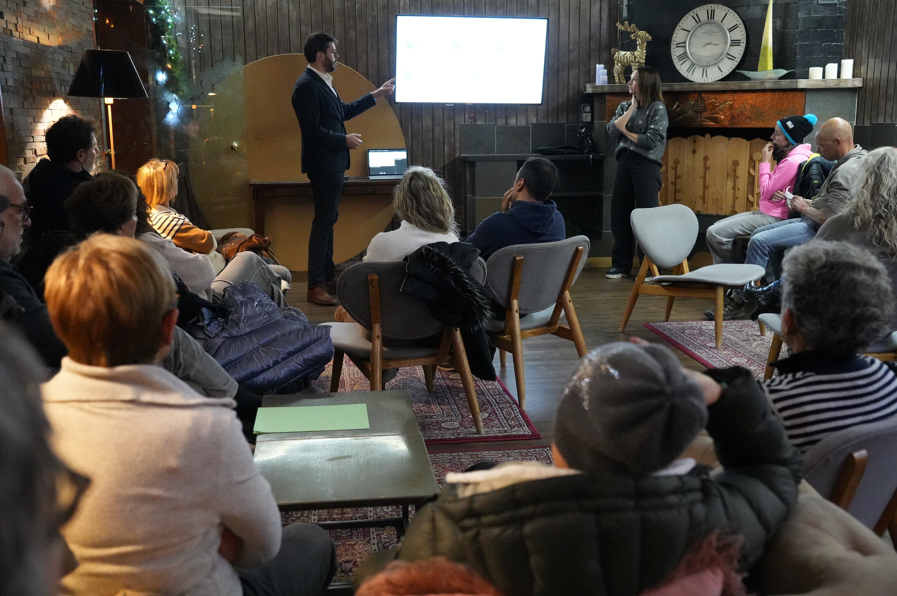 Reunió dels cònsols de Sant Julià amb els veïns de Juberri
