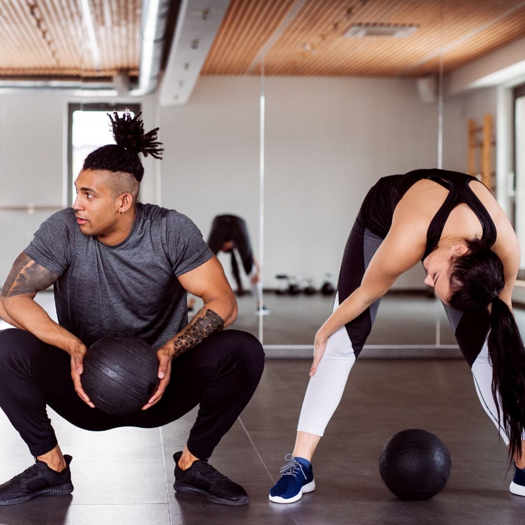 Pareja practicando deporte