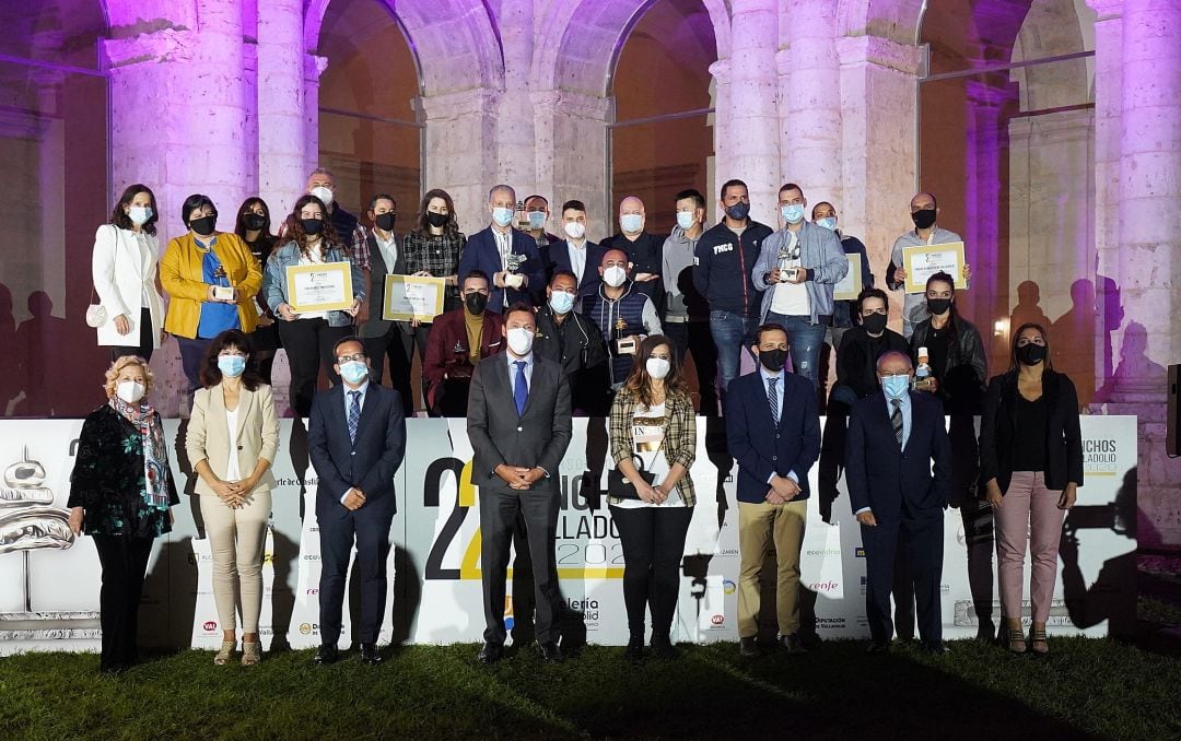 Foto de familia de los ganadores en el Concurso Provincial de Pinchos