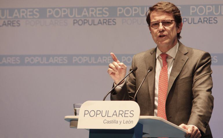 Alfonso Fernández Mañueco, secretario general del PP de Castilla y León, en un acto de partido