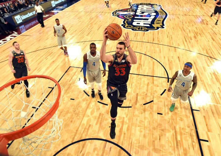 Marc Gasol entra a canasta durante el Partido de las Estrellas