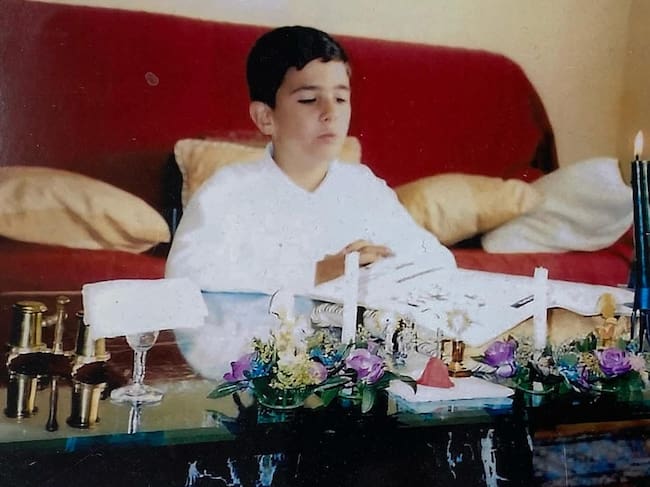 Álvaro de Zamora, haciendo 'misa' en casa