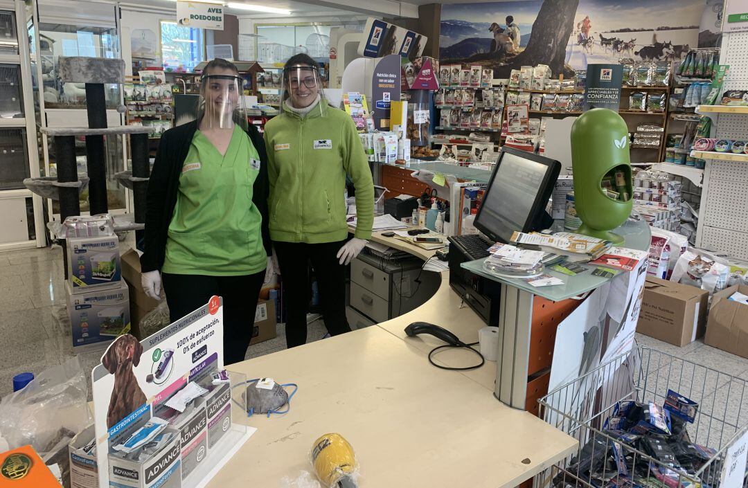 Yune y Teresa de clínica Gaherproga