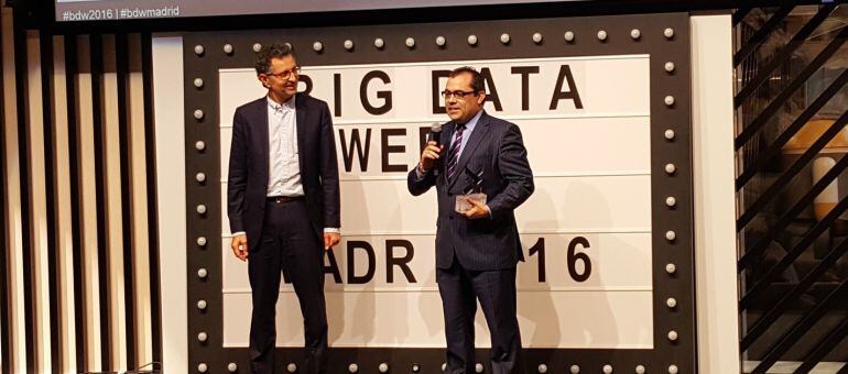 Antonio Pita Lozano recoge el premio al Mejor Data Scientist de España 2016. 