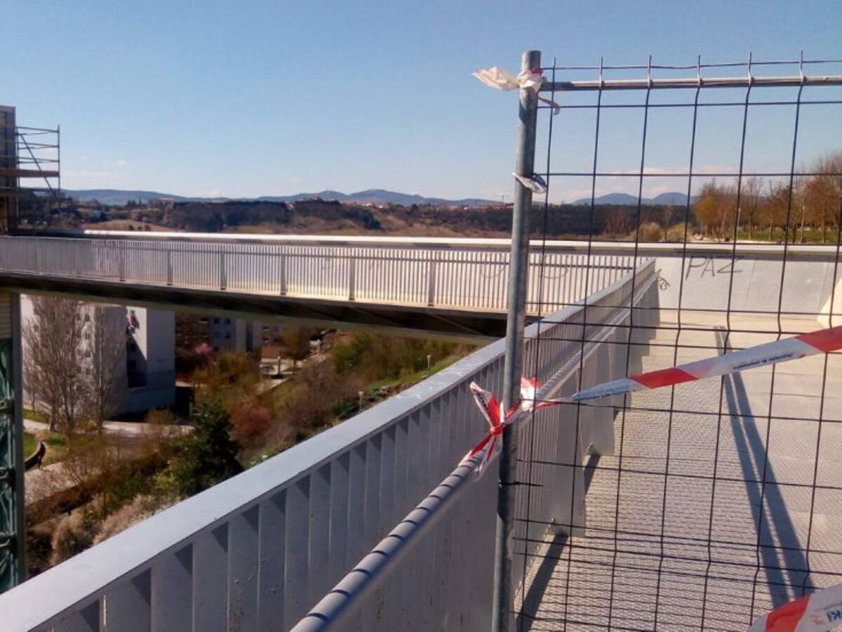 Los vecinos de Echavacoiz se quejan de la dejadez del barrio