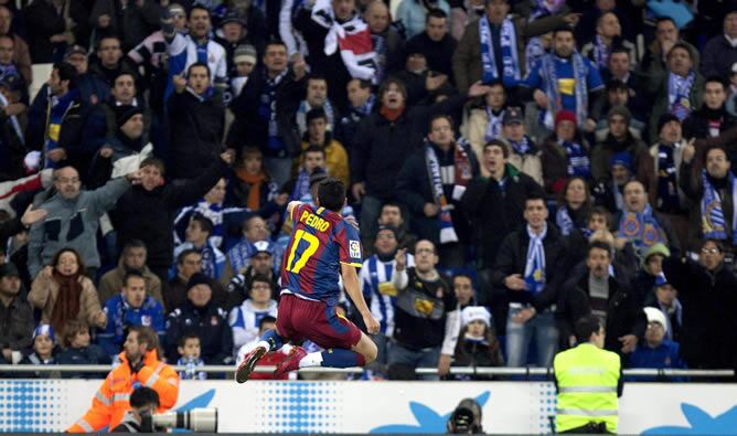 El centrocampista del FC Barcelona Pedro Rodríguez celebra su gol ante el RCD Espanyol