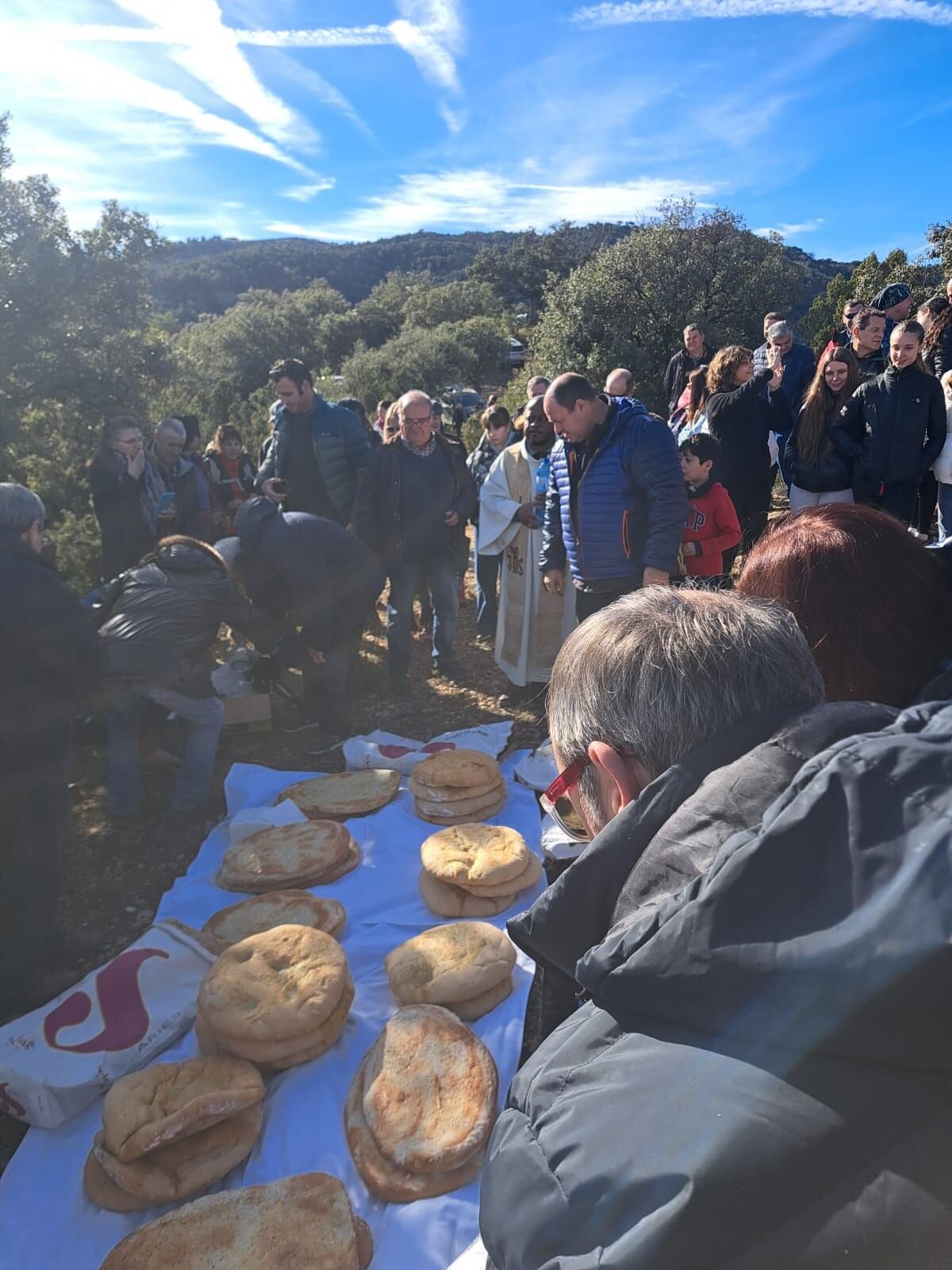 Romería de los langostos en Abizanda. Foto: Javier Labat